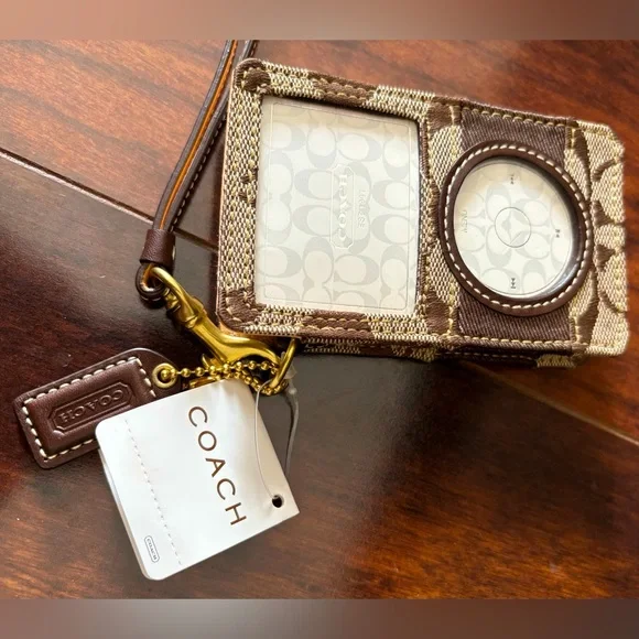 NEW Coach Signature Brown and Tan iPod Case Holder NWT - Picture 3 of 11